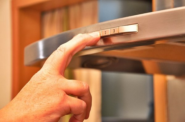 Aménagement cuisine : top 6 des avantages de la hotte aspirante