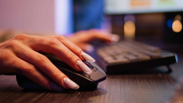 astuces pour économiser de l'argent sur les frais de déménagement en utilisant des applications de covoiturage