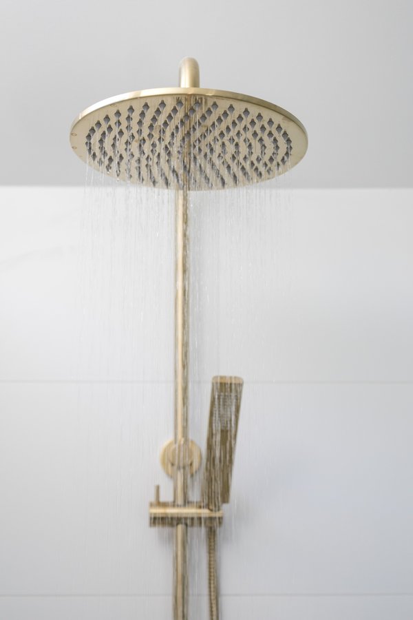 Colonne de douche avec mitigeur : guide d'achat incontournable.