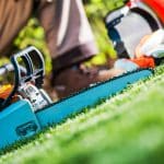 Tronçonneuse à batterie : comment faire le bon choix ?